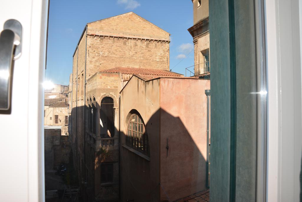 Guest house My Way - - Palazzo San Matteo *